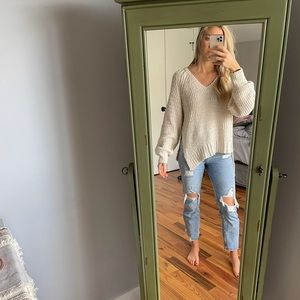 Ivy & Leo Cream Asymmetrical V-Neck Sweater S/M